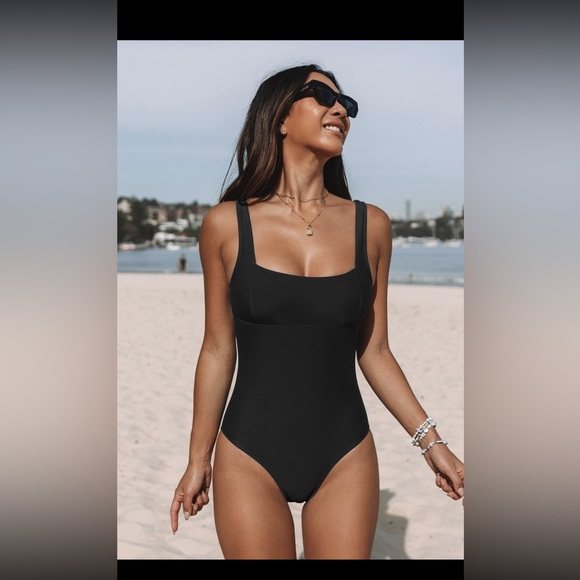 Cupshe square neck black one piece swimsuit - Picture 3 of 4